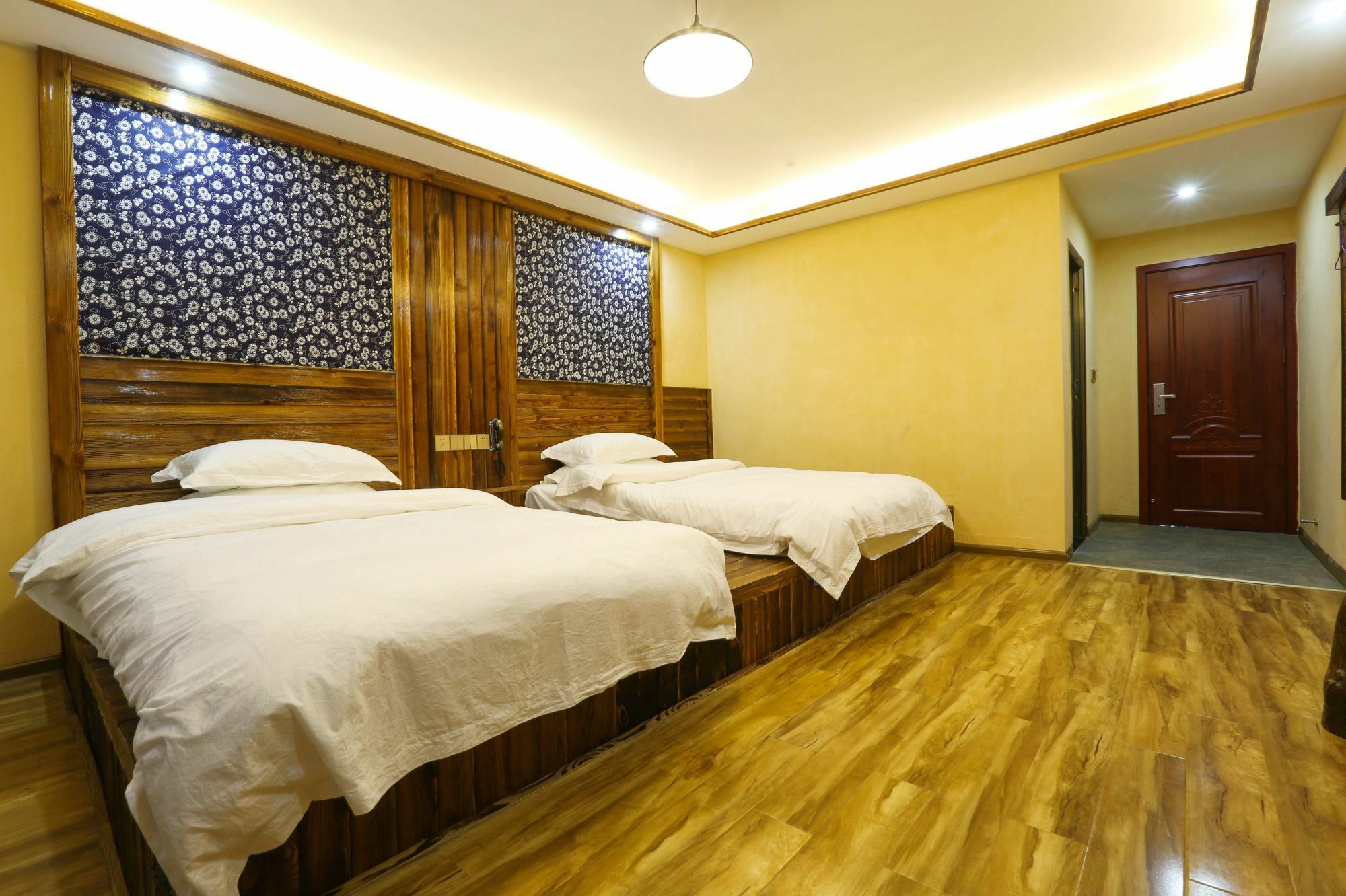 Yunshe Yuanlaiju Guesthouse จางเจียเจี้ย ภายนอก รูปภาพ