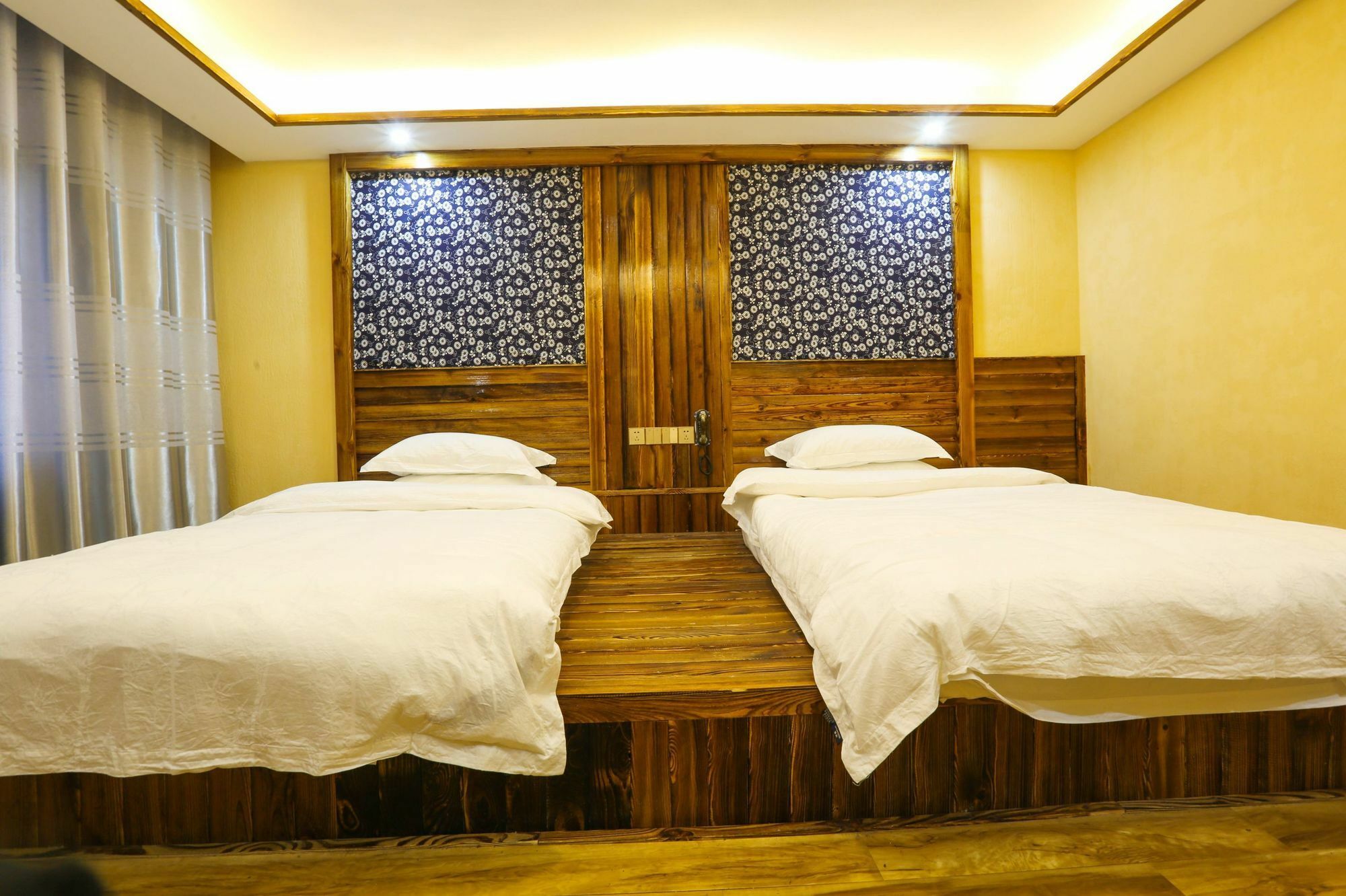 Yunshe Yuanlaiju Guesthouse จางเจียเจี้ย ภายนอก รูปภาพ